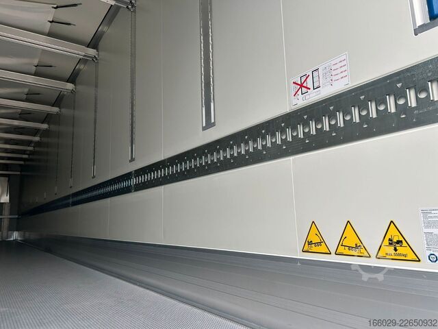 Kælivogna hálfpallhenger KRONE SDR 27 Cool Liner Blumenbreite mit Liftachse
