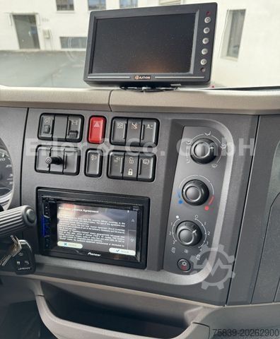 Hűtős teherautó DAF LF 260, 16 t GG, LBW, Tiefkühler, Carrier 850