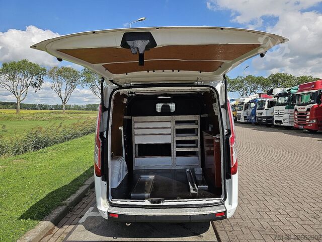 ハイルーフステーションワゴン FORD TRANSIT CUSTOM 2.0 L2 DubbeleCabine NAP