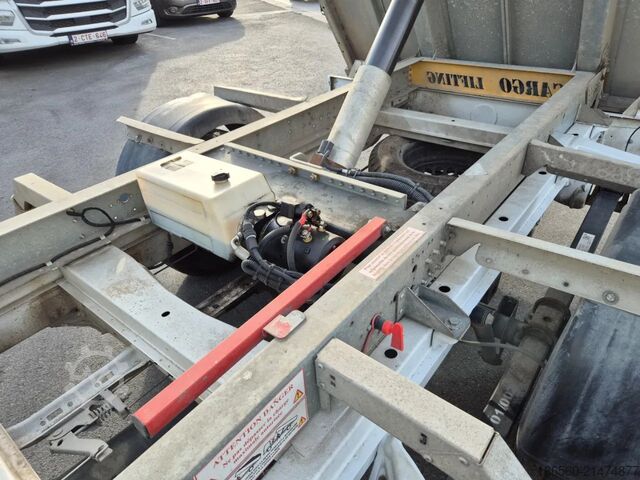 قلاب Mercedes-Benz SPRINTER 317 CDI