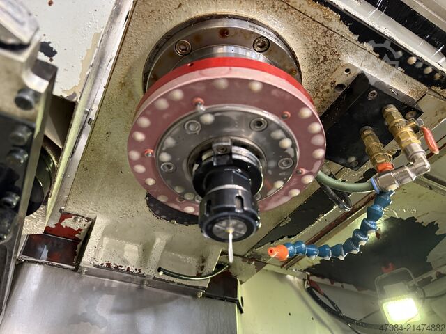 مركز تشغيل رأسي HURCO VMX 10