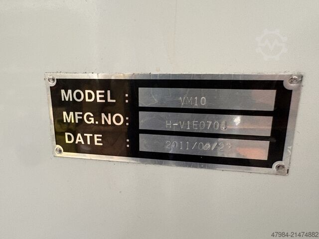 مركز تشغيل رأسي HURCO VMX 10