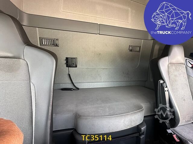 Systém ramene s hákem Renault T 440