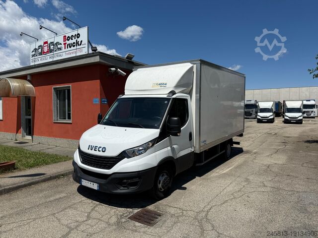 पैनल वैन Iveco daily 35-160