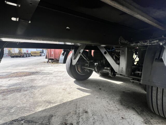 幌付きオープントレーラー Fliegl TPS135  13,5 t Tandemplanenanhänger, neuwertig