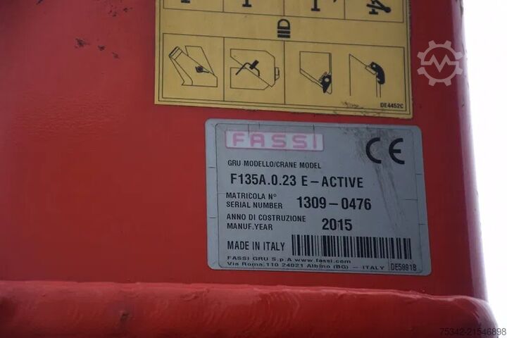 Memuat platform Mercedes-Benz Axor 1829 + Fassi 135 Flygip