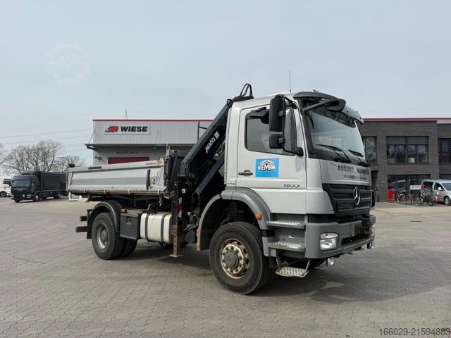 Grue montée sur camion MERCEDES-BENZ Axor 1833 4x4 HAD Dreiseitenkipper mit MGK Kran