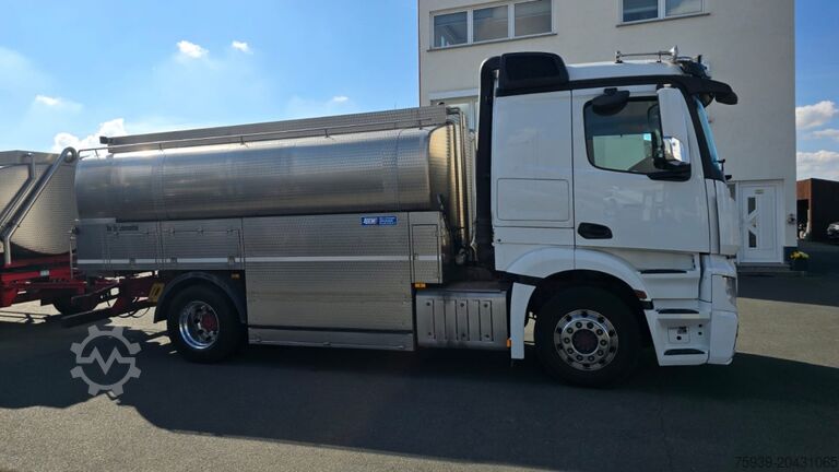 Camion-citerne Mercedes Benz Actros 1846 4x2