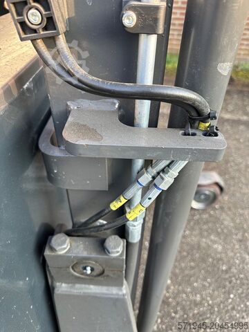 מלגזה למעברים צרים Atlet TERGO ULS140