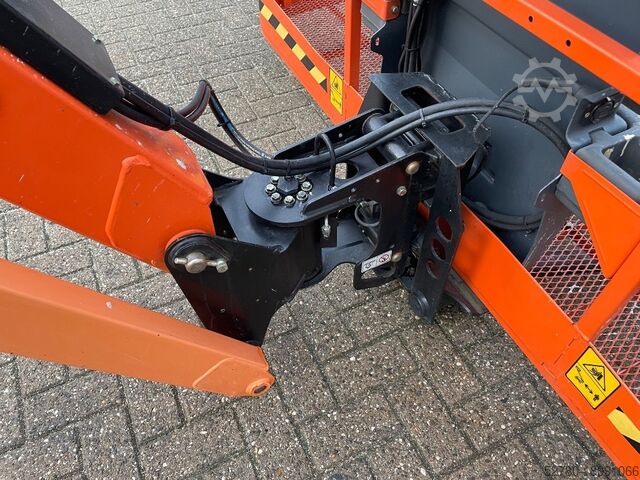 Teleskooppinen alusta JLG 460 SJ HC3