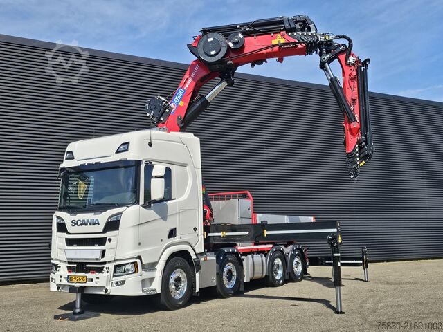 Camión grúa Scania R590 V8 8x2 / HMF 9520 - JIB - WINCH / TRACTOR