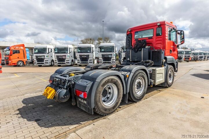Camion-benne avec grue MAN TGS 26.420 BLS-6x2/4+ EPSILON Q200Z