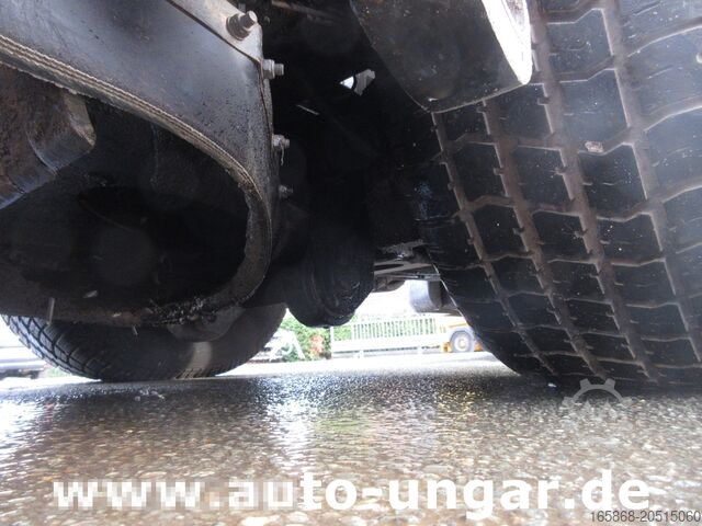 Penyapu Nilfisk CR3500 Geräteträger Kommunalfahrzeug 4x4