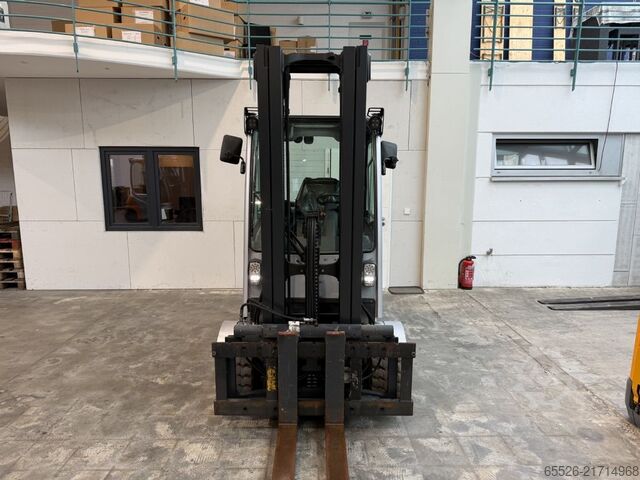 Elektrisk 4 -hjulet gaffeltruck Still RX 60-35 / AKKU 2024 / 4446 Std.