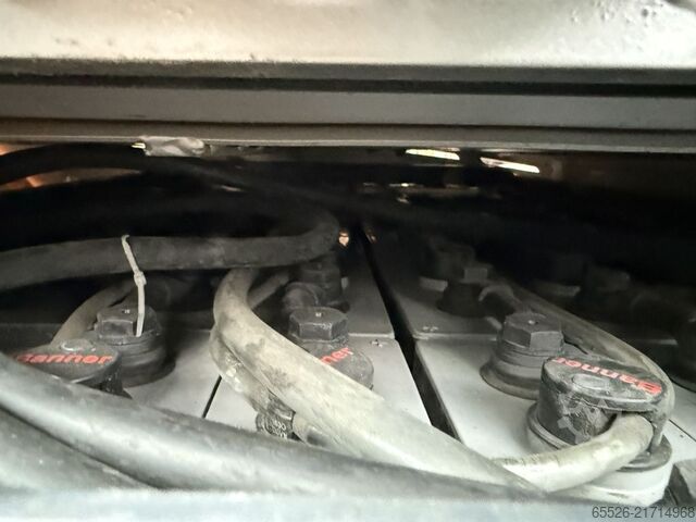 Elektrisk 4 -hjulet gaffeltruck Still RX 60-35 / AKKU 2024 / 4446 Std.