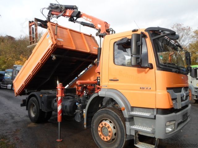 Ανατρεπόμενο φορτηγό MERCEDES-BENZ 1833 K/ Kran ATLAS/ 105000 KM