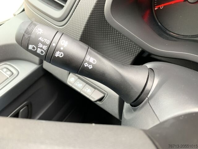 Panel van Renault Trafic L1H1 3,0t BLUE dCi 130 BUSINESS+ KLIMA+ZV