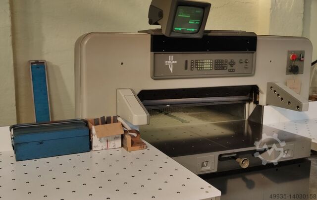 Papierschneidemaschine 