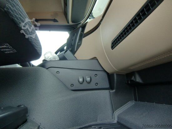 Τυπική μονάδα τράκτορα MERCEDES-BENZ AROCS 1851 EURO6 AGROMOVER HOCHDACH