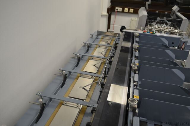 Máquina insertadora con función de grapado KAS 465 HS A4-Quer