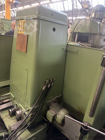 Machine à tailler les engrenages par fraise-mère Pfauter P400