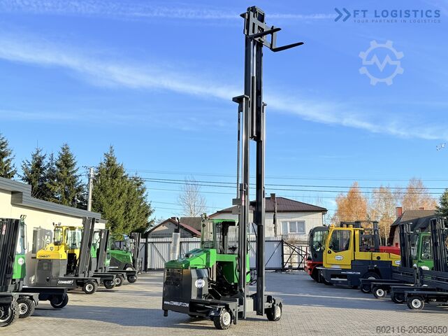 Wózek widłowy czterokierunkowy Combilift C4000 GAS TRIPLEX 6900 FREE-LIFT CABIN