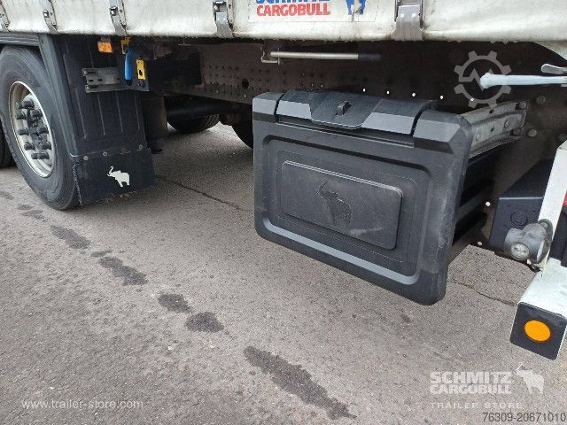 Naczepa otwarta z plandeką Schmitz Cargobull Curtainsider Standard Getränke