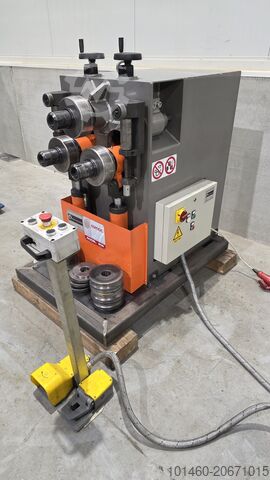 Profilio lenkimo staklės profilio volas ašis 50 mm COMAC 303