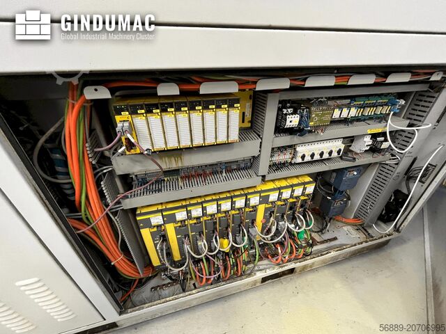 Máquina de torneado de tipo suizo TORNOS DECO 20A