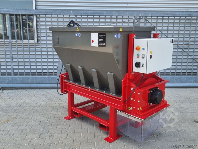 Puidu eelpurusti kaubaaluste purusti LUMAGO  D.S.C. Dutch Shredder Company PYTHON 1300