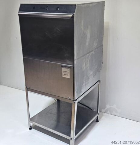 Double-walled dishwasher GGM Gastro GS340PM-EK