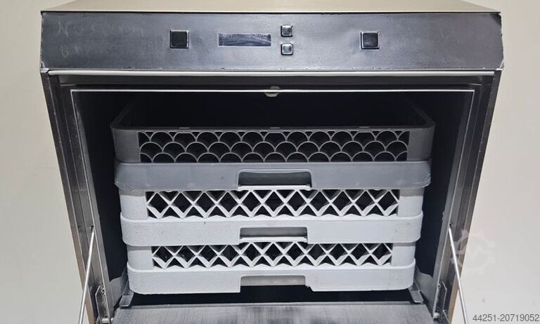 Double-walled dishwasher GGM Gastro GS340PM-EK