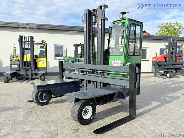 Carretilla retráctil de 4 vías Combilift C5000XL / DIESEL / WIDE FORK POSITIONER