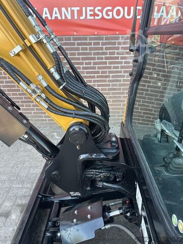 Mini excavator Sany SY26U Cabine - Gebruikt