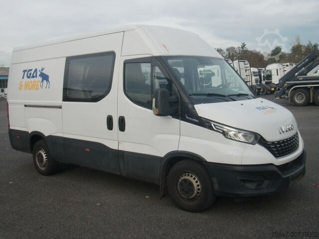 ボックスバン Iveco Daily 35 S 16 A8 V Doka