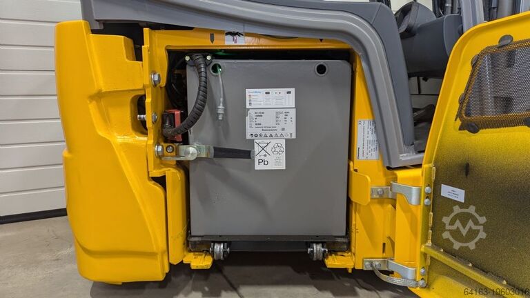 Electric 3-wheel forklift Jungheinrich EFG 215 G115-330ZZ