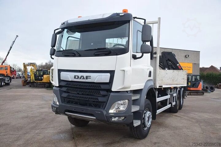 装载平台 DAF CF 530