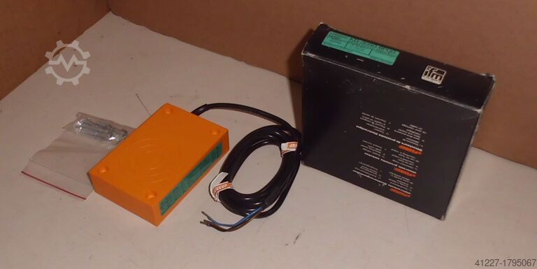 Sensor capacitivo IFM KD-3050-BPOG