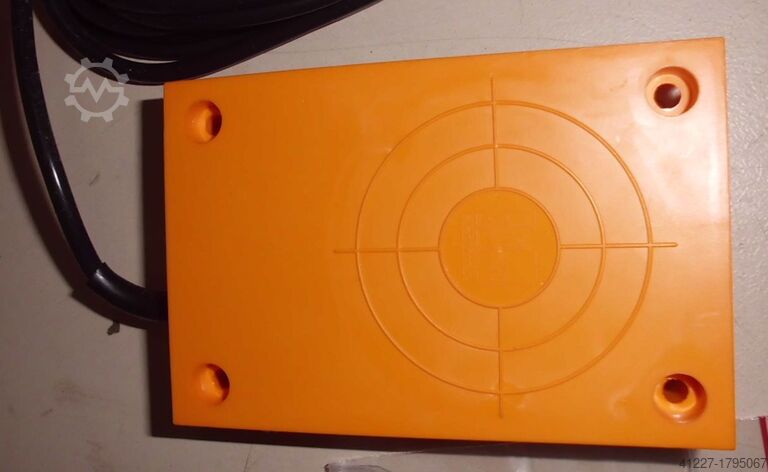 Sensor capacitivo IFM KD-3050-BPOG