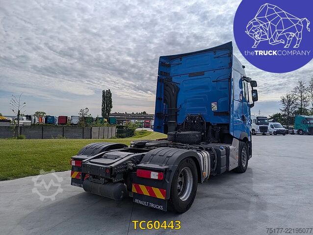 Standard-SZM Renault T 520