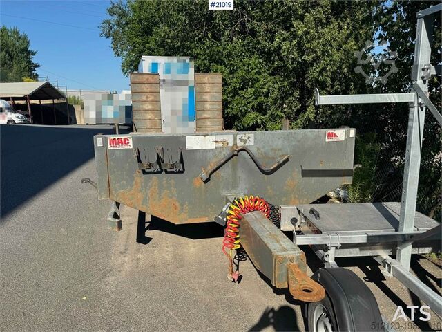 Low loader McCauley machine trailer