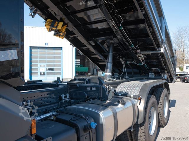 Самосвал DAF FAT XFC 530 Meiller Trigenius D316