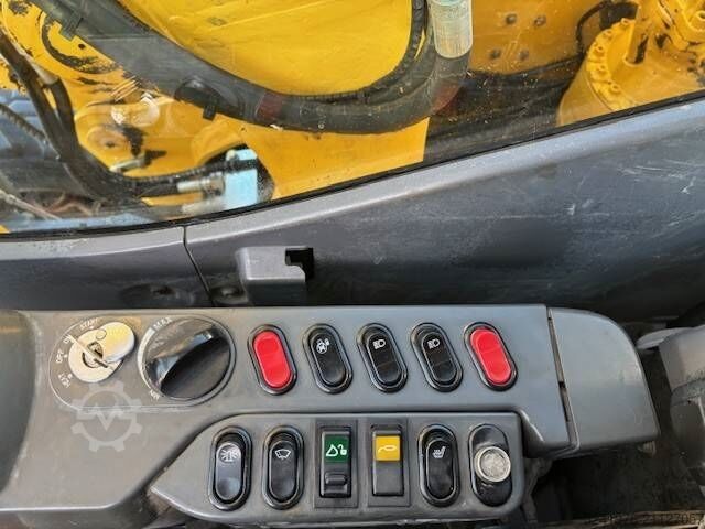 Mobiele graafmachine Komatsu PW 160-8