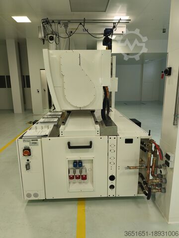 Injection molding machine ENGEL e-motion 310/160T