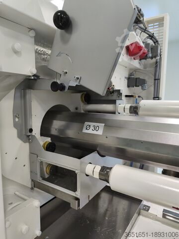 Injection molding machine ENGEL e-motion 310/160T