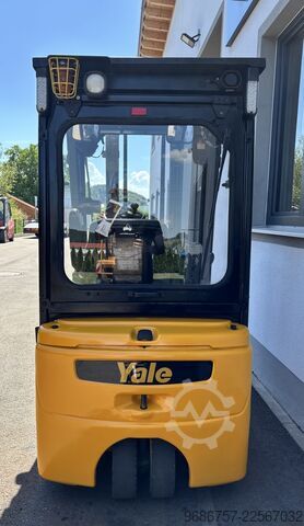 رافعة شوكية Yale ERP15VT (SWB)