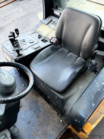 Carrello elevatore Jungheinrich DFG545S