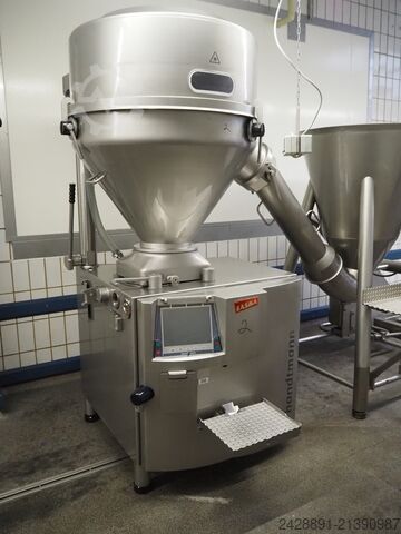 เครื่องบรรจุสูญญากาศสูงพร้อมกรวย Handtmann HVF 658