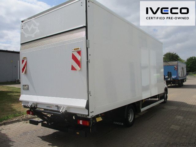 Dubă cu caroserie tip cutie IVECO 70C18HA8/P
