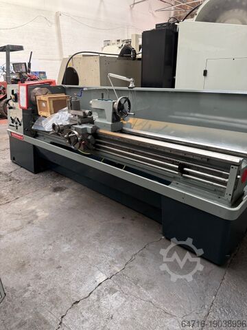 مخرطة مركزية Colchester Mastiff 1400